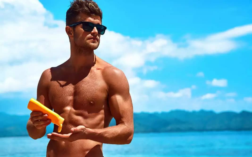 Bronzage homme : Comment bronzer correctement ? - Young Gent