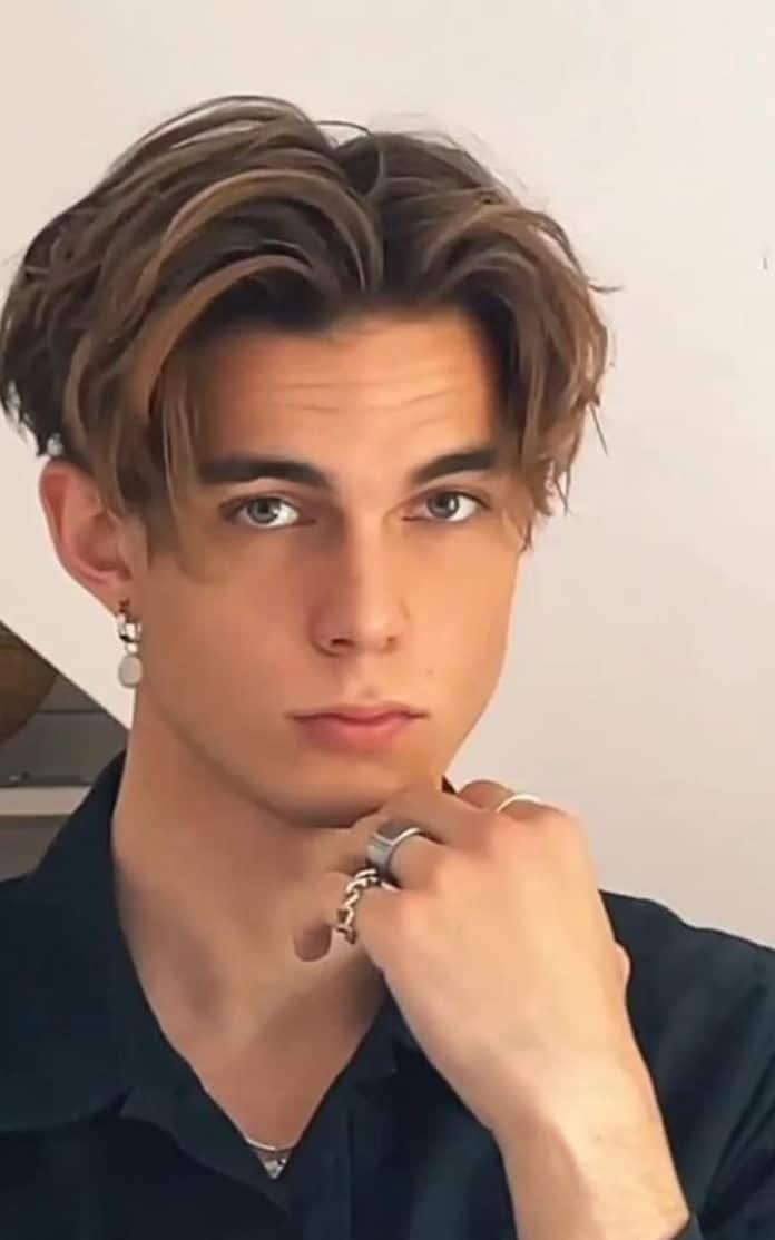 Coupe raie au milieu pour homme comment la porter ? Idées et — free download