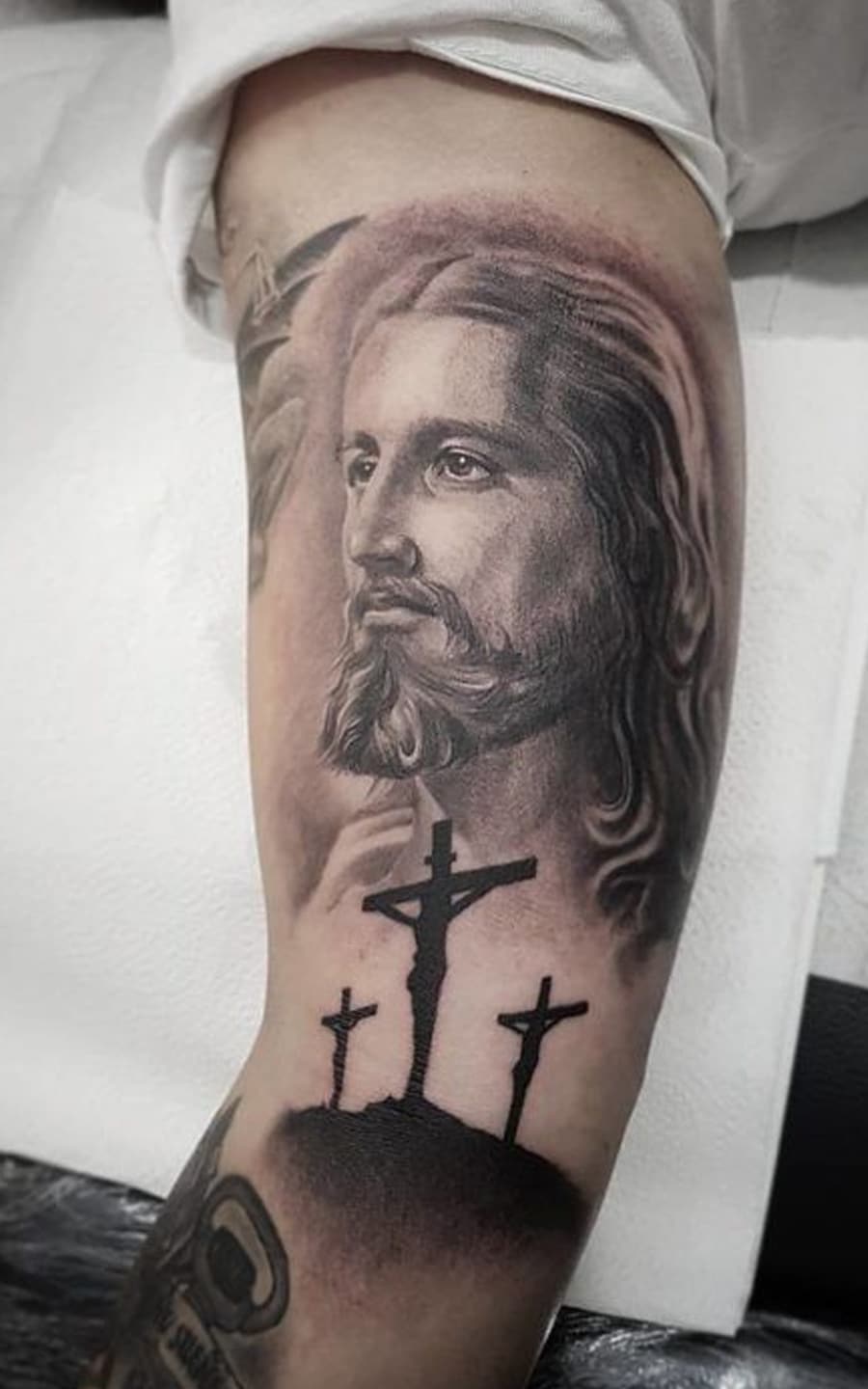 Tatouage croix pour homme conseils, idées et inspirations Young Gent