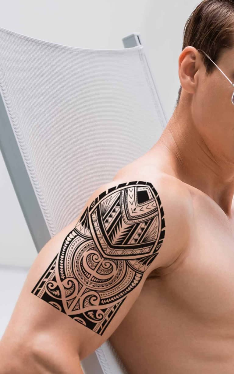 Tatouage Epaule Homme Simple